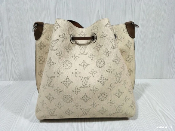 WIS VUITTON MURIA LOUIS 0119